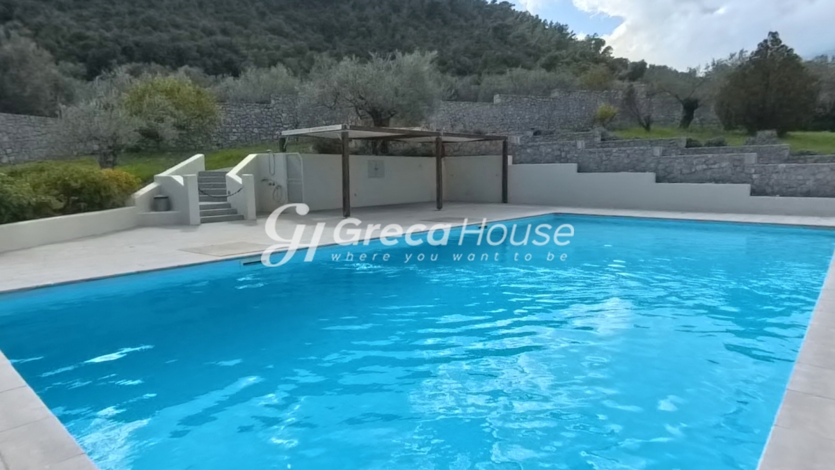 Μονοκατοικία στην Σπηλεία, Ασκληπιείο — Φωτογραφία 25 από 30