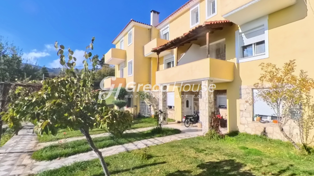 Κτήριο στην Δρυμώνα, Λίμνη — Φωτογραφία 1 από 30